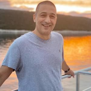 Meet your Posher, Shahar